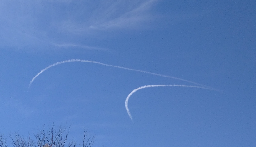 CHEMTRAILS vertidos sobre el Rio Tajo en Talavera de la Reina el día 20 abril 2021 CHEMTRAILS-TALAVERA-LA-SEXTA-MIENTE-LA-SEXTAPO